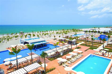 Riu playa blanca monarc  Hotel Riu Plaza Panama offers upscale lodging bordering the Obarrio District of Panama City, with all the conveniences of city living nearby